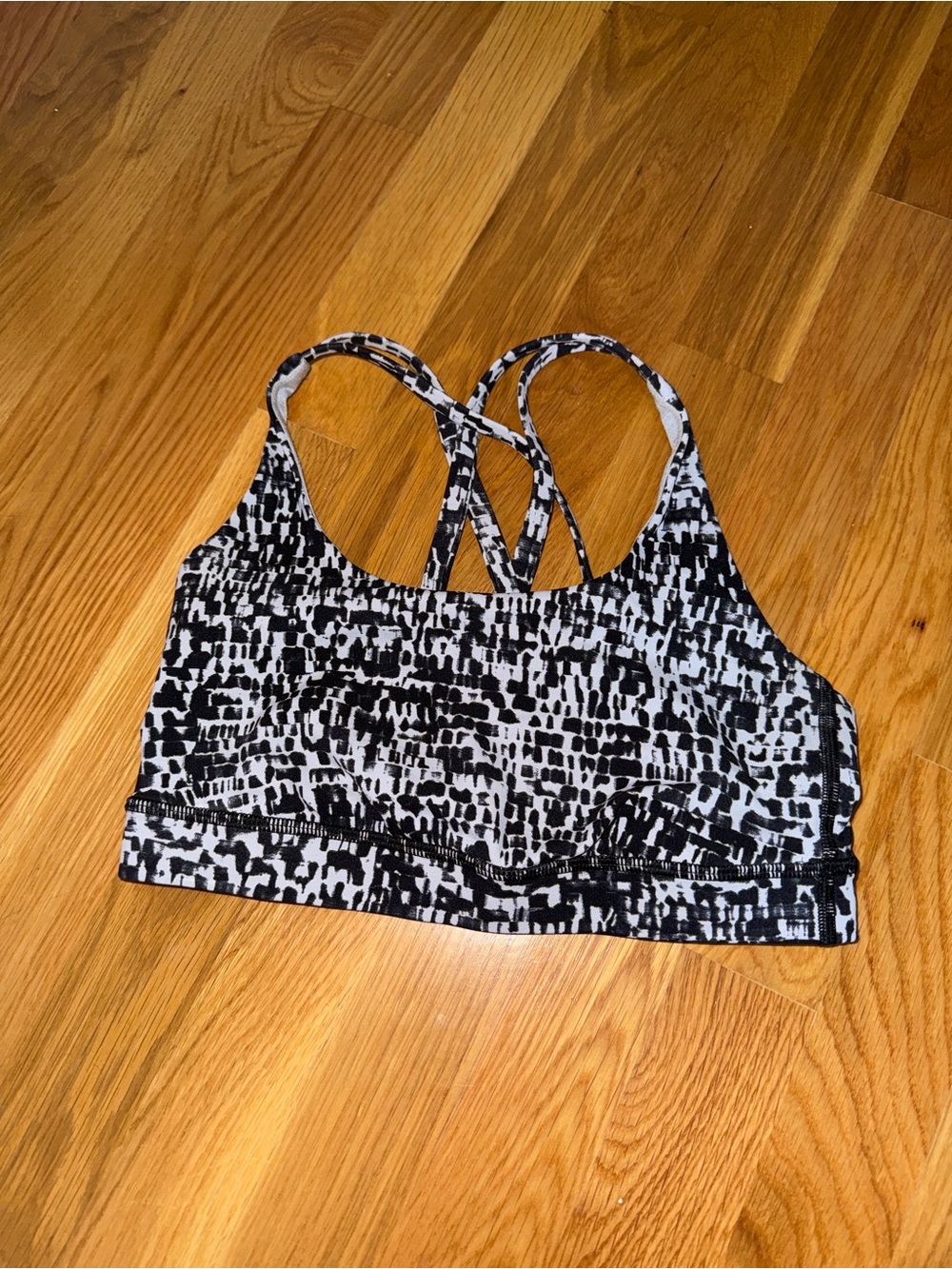 lululemon athletica Black & White Patterned Strappy Sports Bra